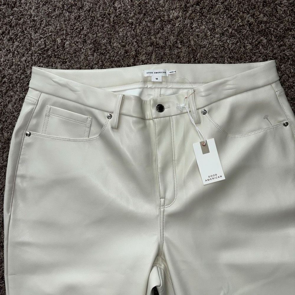 GOOD AMERICAN Good Legs Mini Boot Faux Leather Pant in Bone Size18 NEW - Picture 8 of 14